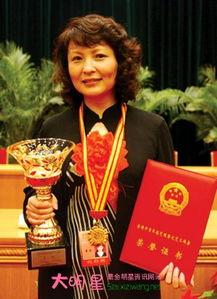 画家李羚个人资料,艺术人生，绘梦人生